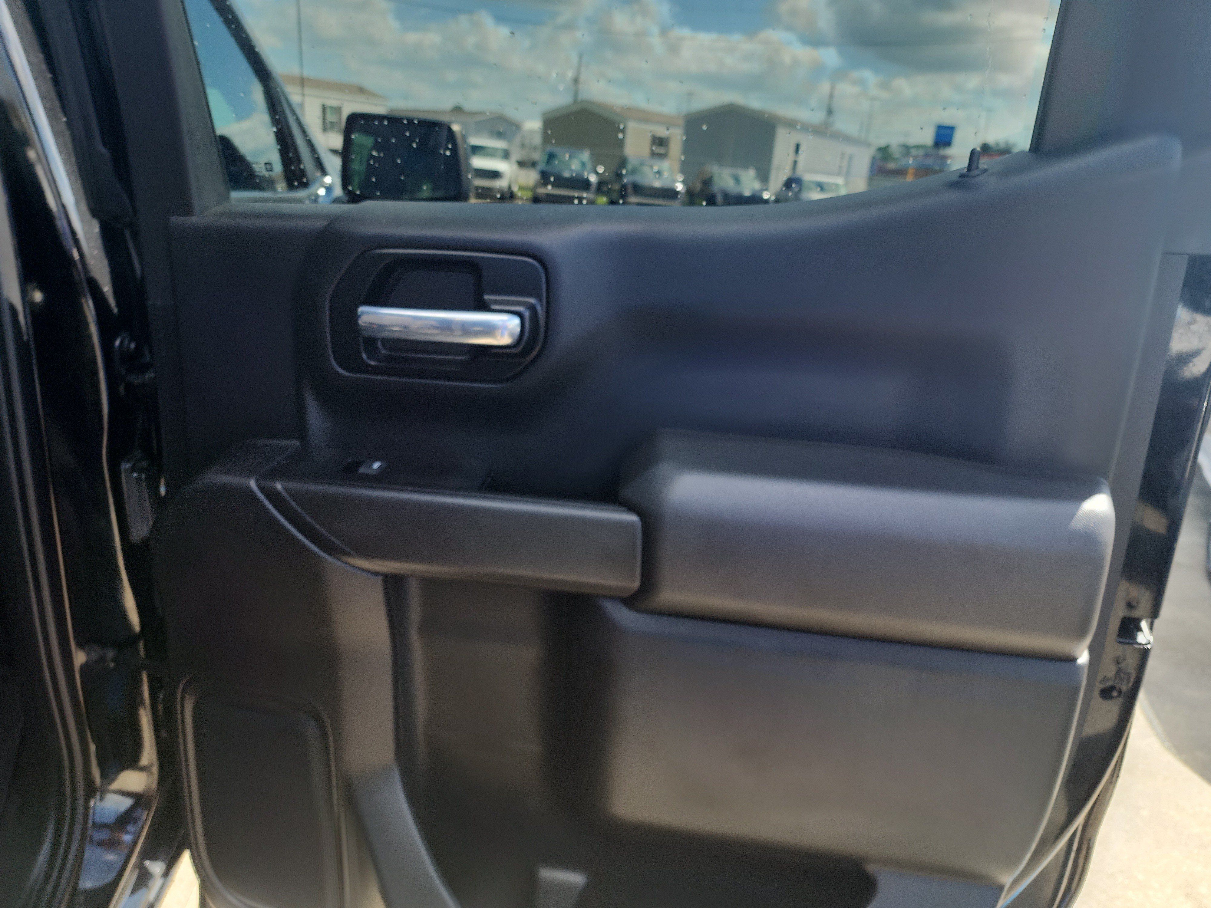 Used 2022 Chevrolet Silverado 1500 Custom w/ Rally Edition RWD image 13