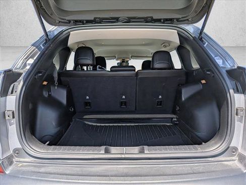 Used 2021 Jeep Cherokee Latitude Plus w/ Mopar Interior Package FWD image 7