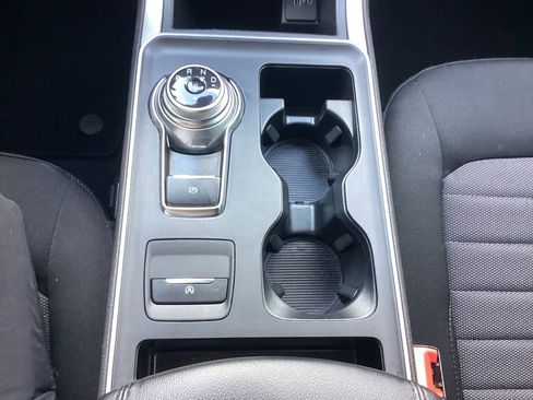 Used 2021 Ford Edge SE image 52