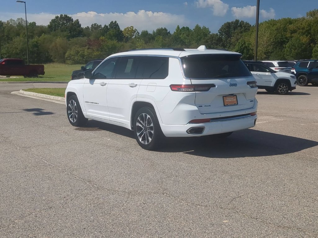 Certified 2022 Jeep Grand Cherokee L Overland w/ Luxury Tech Group IV AWD/4WD image 3