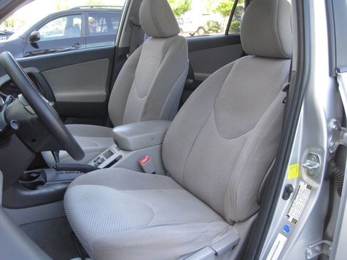 Used 2011 Toyota RAV4 2WD w/ Upgrade Value Pkg image 20