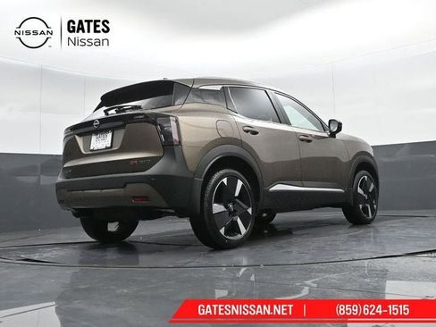 New 2026 Nissan Kicks SR image 43