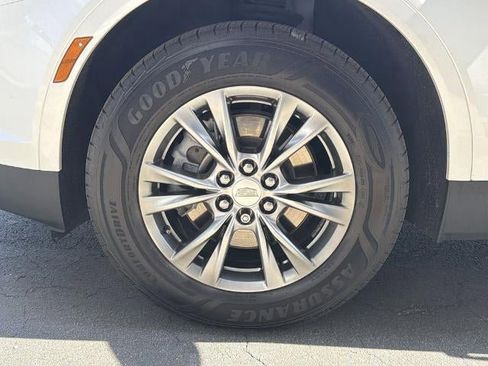 Certified 2022 Cadillac XT5 Premium Luxury AWD/4WD image 12