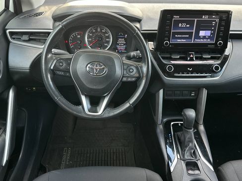 Used 2022 Toyota Corolla Cross LE image 13