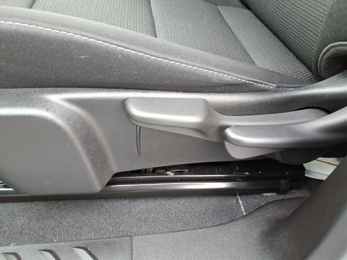 Used 2024 GMC Canyon Elevation w/ Convenience Package image 5