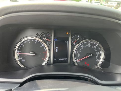 Used 2021 Toyota 4Runner TRD Off-Road Premium w/ Moonroof Package AWD/4WD image 24
