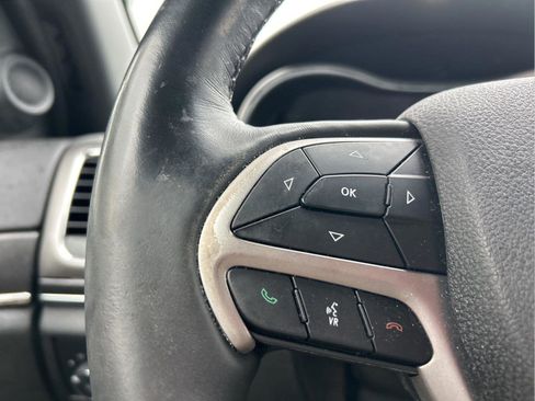 Certified 2018 Jeep Grand Cherokee Limited image 16