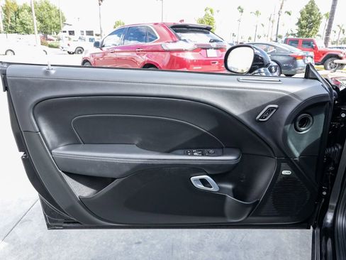 Used 2023 Dodge Challenger R/T w/ Plus Package image 13