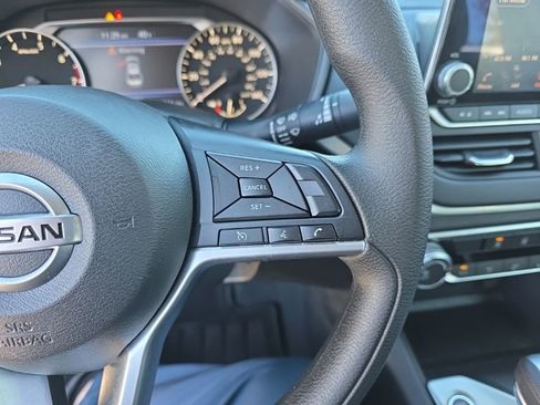 Used 2022 Nissan Altima 2.5 SV image 24