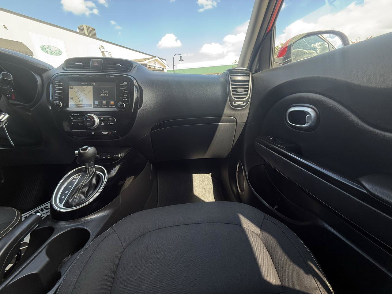 Used 2016 Kia Soul + w/ Audio Package FWD image 23