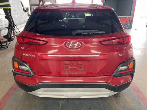 Used 2021 Hyundai Kona Limited w/ Cargo Package FWD image 4