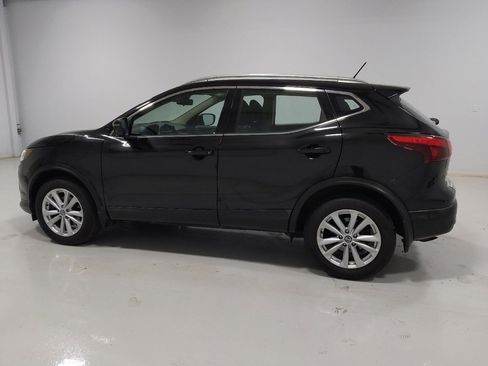 Used 2019 Nissan Rogue Sport SV w/ All-Weather Package AWD/4WD image 3