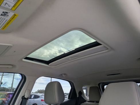 Used 2020 Ford EcoSport SE w/ SE Convenience Package image 18