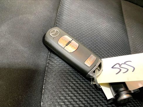 Used 2019 MAZDA CX-5 Sport FWD image 19