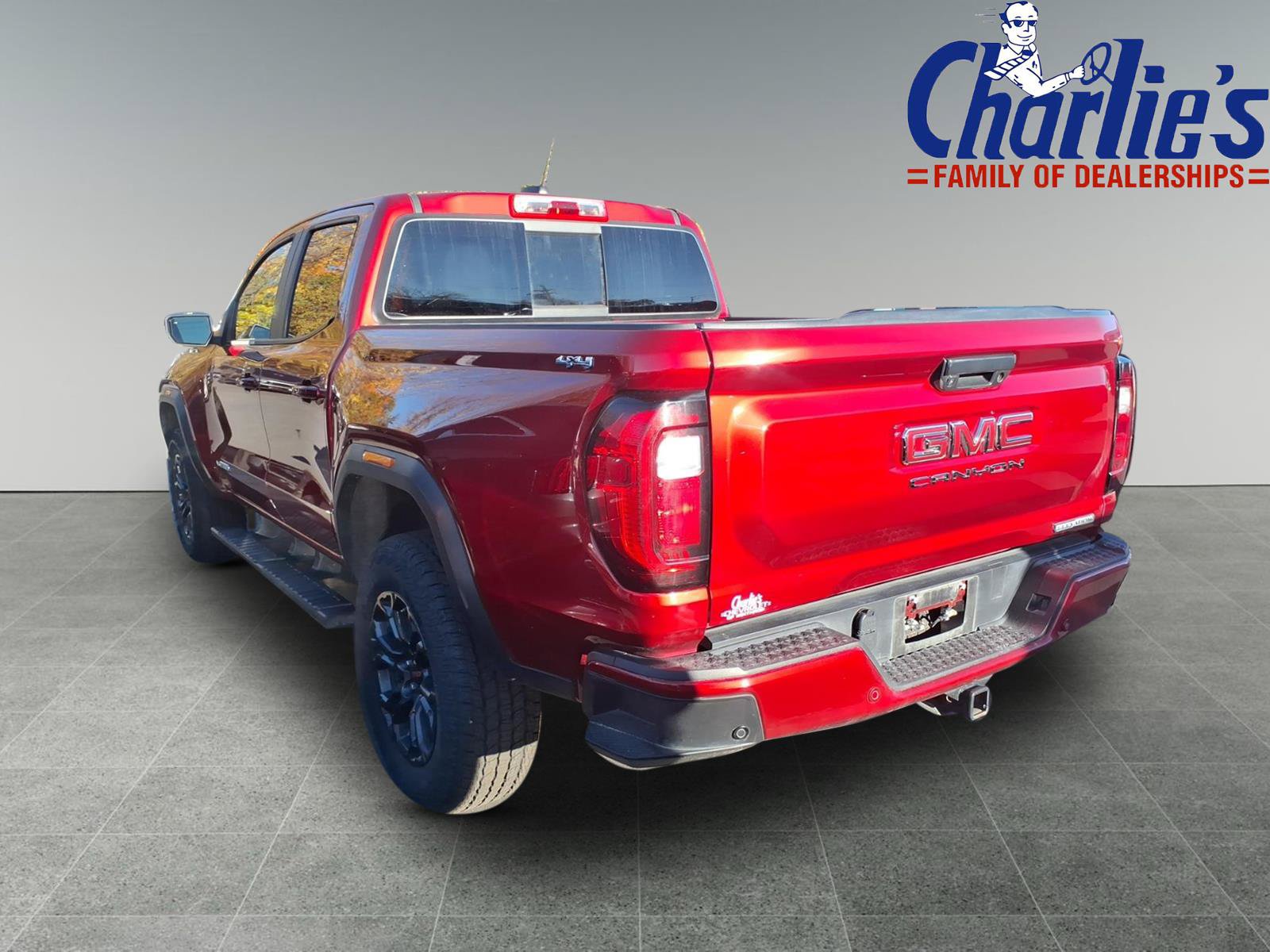 Used 2025 GMC Canyon Elevation w/ Convenience Package AWD/4WD image 5