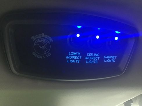 Used 2020 GMC Savana 2500 Extended w/ Enhanced Convenience Package image 37