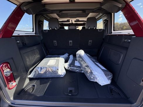 New 2025 Ford Bronco Badlands image 22