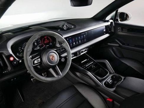 New 2026 Porsche Cayenne GTS AWD/4WD image 19