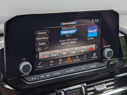 Used 2025 Nissan Pathfinder Rock Creek AWD/4WD image 30