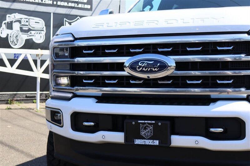 Used 2024 Ford F250 Platinum AWD/4WD image 10