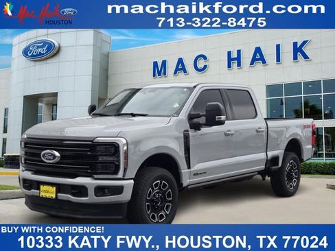Certified 2025 Ford F250 Platinum AWD/4WD image 1