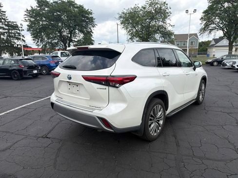 Used 2021 Toyota Highlander Platinum AWD/4WD image 6