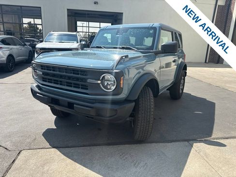 Used 2022 Ford Bronco 2-Door AWD/4WD image 3