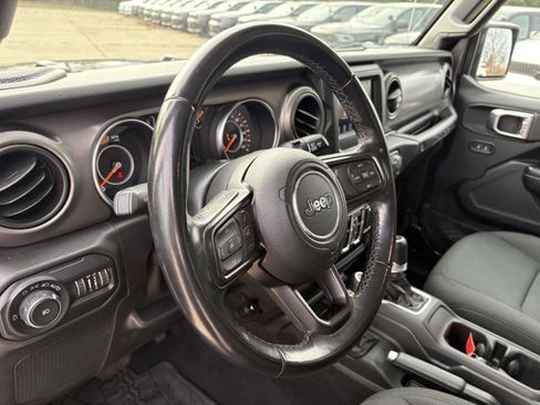 Used 2020 Jeep Wrangler Unlimited Sport S image 6