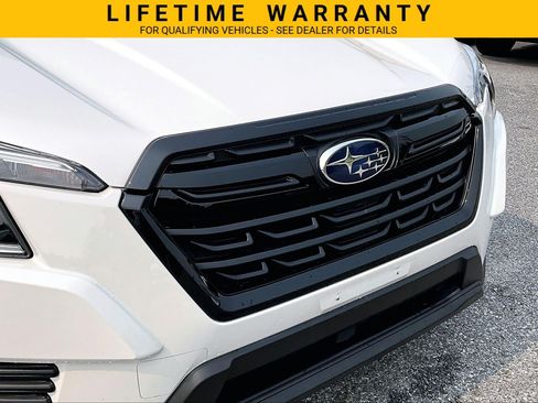 Used 2024 Subaru Forester Premium AWD/4WD image 5