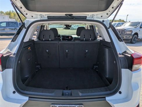 Used 2024 Chevrolet TrailBlazer LT image 28