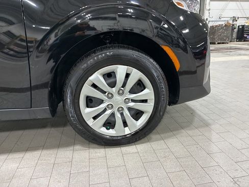 Used 2022 Kia Soul LX image 15