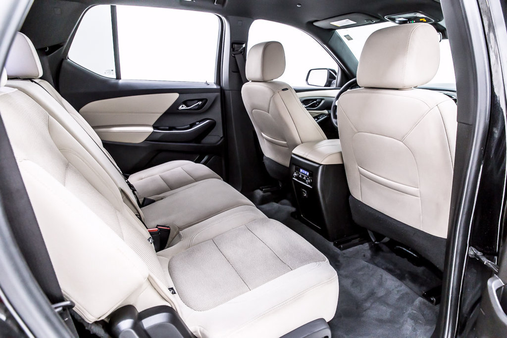 Used 2023 Chevrolet Traverse LS w/ Safety Package FWD image 33