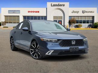 Used 2023 Honda Accord Touring video 1