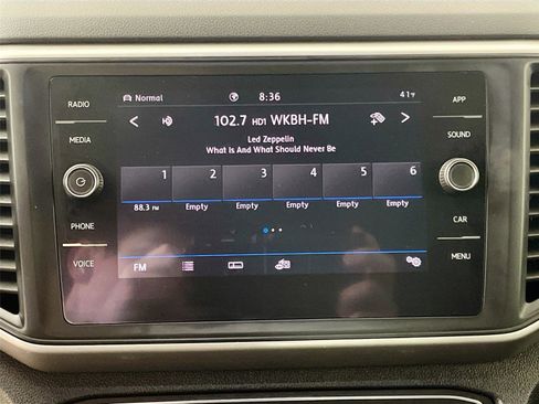 Used 2020 Volkswagen Atlas Cross Sport SE w/ Towing Package image 7