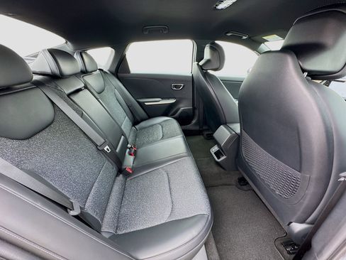 Used 2025 Kia K4 EX FWD image 18