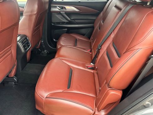 Used 2018 MAZDA CX-9 Signature image 5