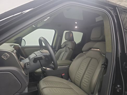 Used 2023 Rivian R1T Adventure AWD/4WD image 20