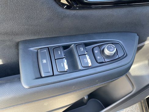 Used 2025 Subaru Forester Touring image 18