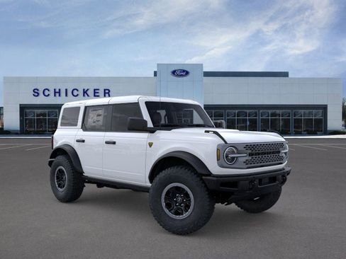 New 2025 Ford Bronco Badlands w/ Sasquatch Package AWD/4WD image 7