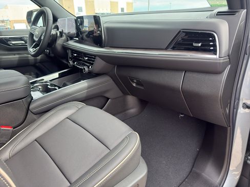 New 2026 Chevrolet Tahoe Premier w/ Sun And Tow Package AWD/4WD image 55