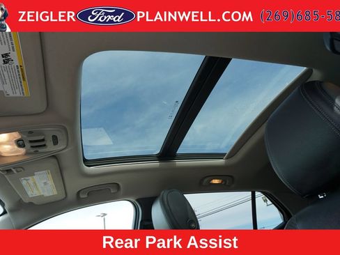 Used 2021 Buick Encore GX Essence w/ Advanced Technology Package AWD/4WD image 18