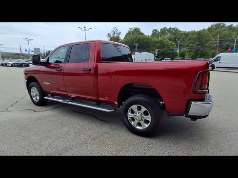 Used 2026 RAM 2500 Big Horn AWD/4WD image 6