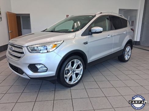 Used 2019 Ford Escape Titanium w/ U9j03 - Titanium Tow Package image 5