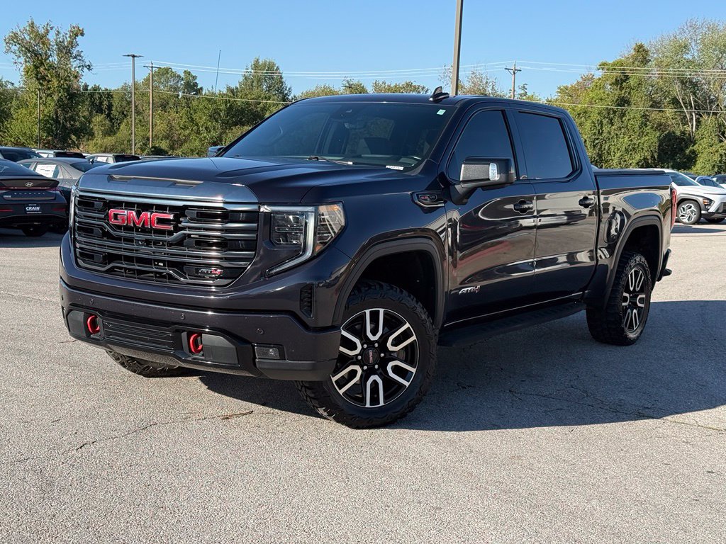 Used 2022 GMC Sierra 1500 AT4 w/ AT4 Premium Package AWD/4WD image 3