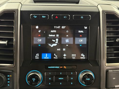 Used 2018 Ford F150 Raptor w/ Equipment Group 802A Luxury AWD/4WD image 32