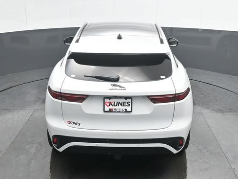 Used 2024 Jaguar F-PACE R-Dynamic S image 35
