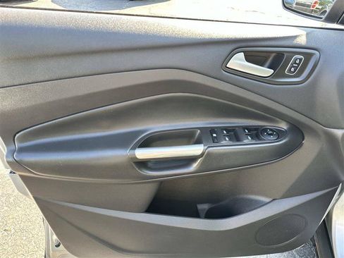 Used 2018 Ford Escape SE w/ SE Sport Appearance Package AWD/4WD image 7
