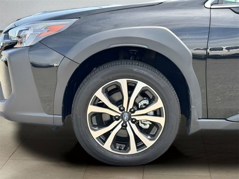 Used 2023 Subaru Outback Limited XT image 40