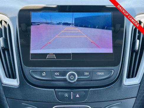 Used 2024 Chevrolet Malibu LT FWD image 8