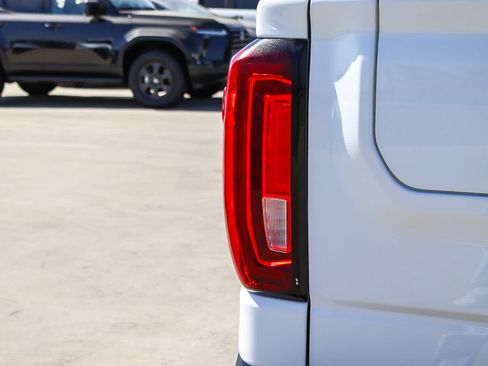 Used 2022 GMC Sierra 1500 Denali w/ Denali Reserve Package AWD/4WD image 13